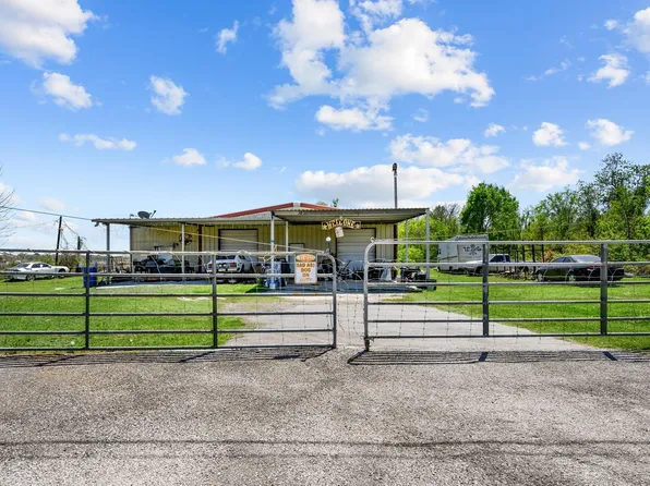 2402 E Freeway Hwy, Baytown, TX 77521