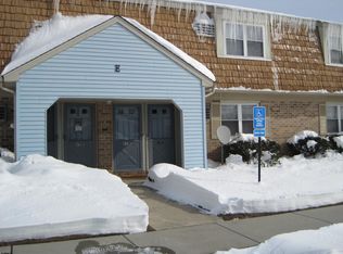 61A Oxford Vlg, Egg Harbor Township, NJ 08234