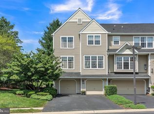 401 Lake George Cir, West Chester, PA 19382