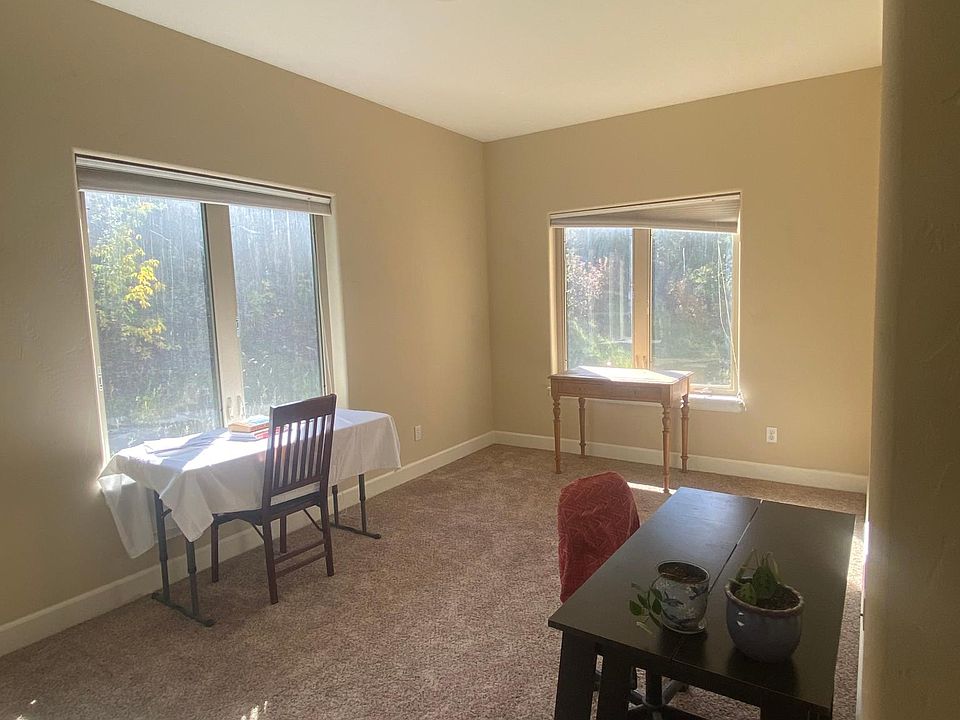 Office/den off main hall and living room