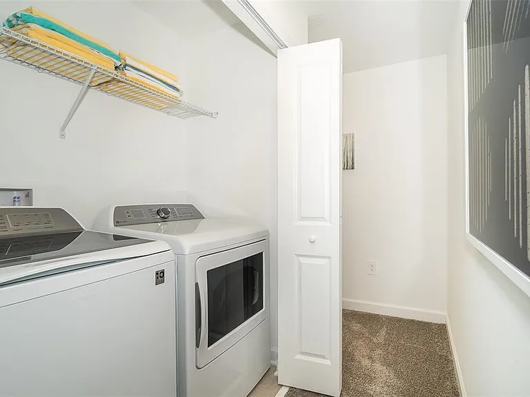 1164 Kingsbarn St — Photo 10