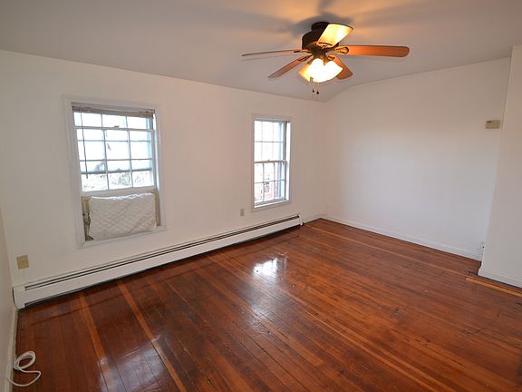 5th image of 44 Kinney St #46