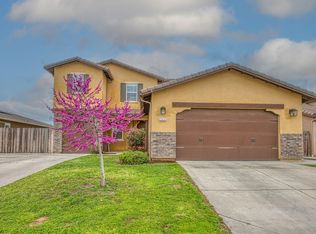 3036 Portals Ave, Clovis, CA 93619