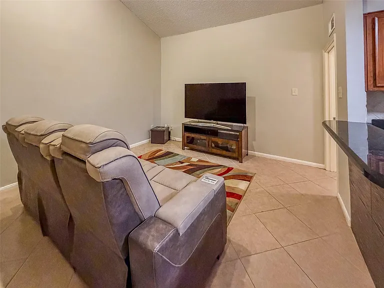 2574 Marilee Ln #23 — Photo 3