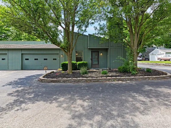 1303 Worthington Creek Dr #9, Columbus, OH 43085