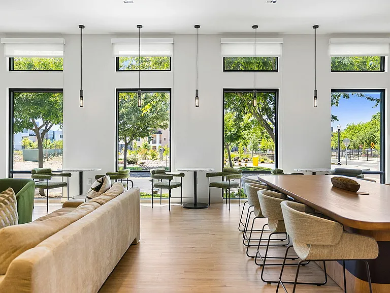 47-web-or-mls-775-n-6th-st