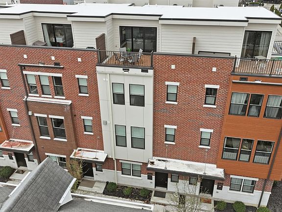 3rd image of 2711 Hyde Park Ave #C