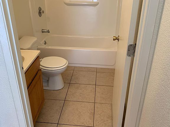 5th image of 1945 Louisiana St APT 10