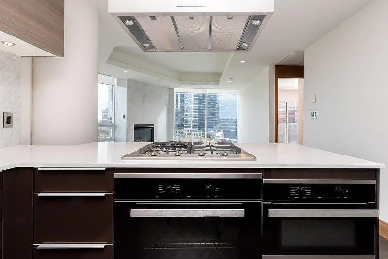 2 bed, 1182 sqft, $4,500 — Photo 3