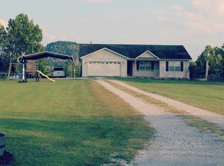 295 Blue Lake Dr, Berea, KY 40403
