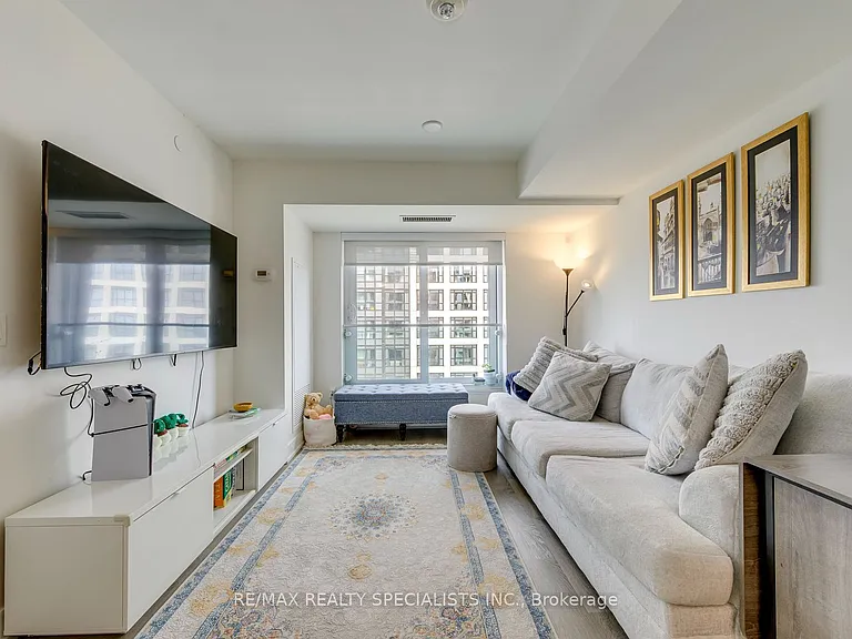 9 Mabelle Ave #2621 — Photo 15