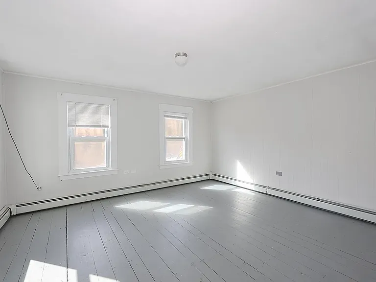 843 Western Ave #B — Photo 11