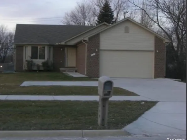 2299 E Maple Rd, Troy, MI 48083