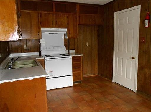 2nd image of 1505 Kingfisher Dr