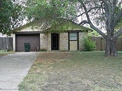 1st image of 2205 Creekwood Dr