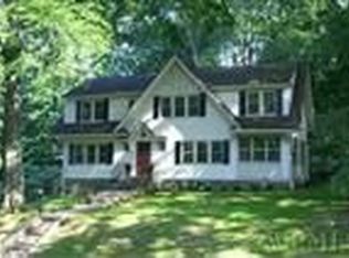 1344 Bolton Rd, Pelham, NY 10803