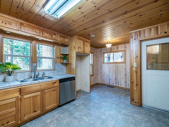 5th image of 155 Bristlecone St