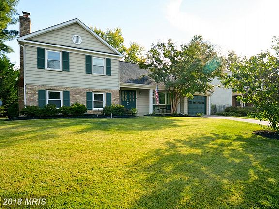 2nd image of 8918 Lake Braddock Dr