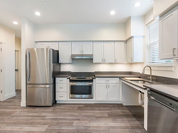 3rd image of 8015 N Oswego Ave #10900164