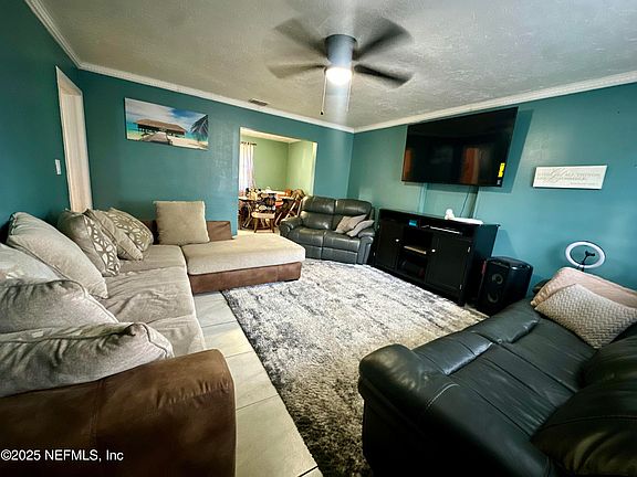 3rd image of 6316 PINE SUMMIT Drive