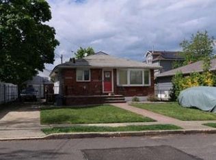213 Foch Ave, Staten Island, NY 10305