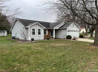 160 Coventry Way, Highland, IL 62249