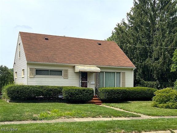 2nd image of 2890 10th St