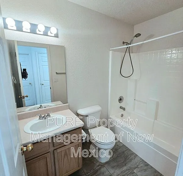 5908 Taurus Ave NW — Photo 10