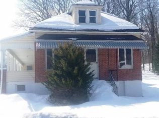 610 Front Ave, Roseto, PA 18013