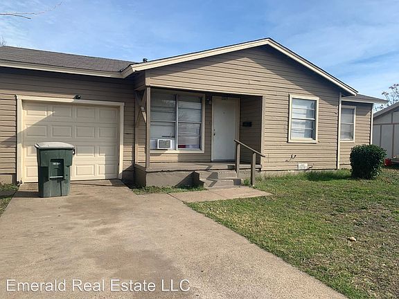 3rd image of 2803 Hillside Dr