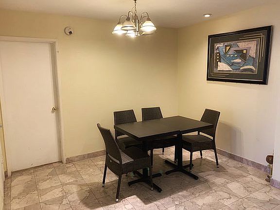 4th image of 18620 Hatteras St Unit 138