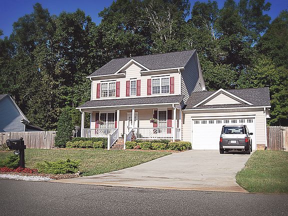 2nd image of 210 Ashwick Dr
