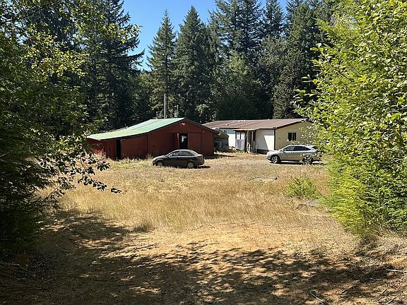 2nd image of 62209 Daniels Creek Rd