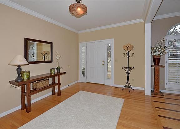 2nd image of 731 Lakeshore Manor Ct