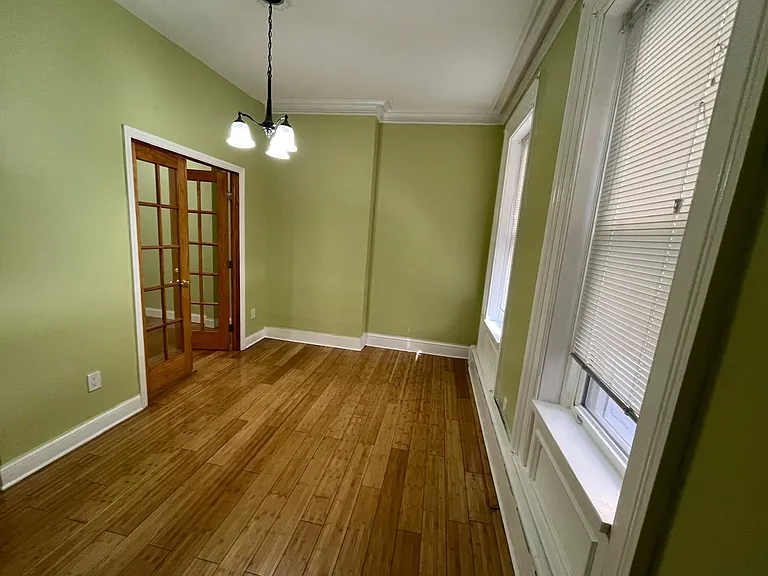 3306 Hudson Ave #2 — Photo 1