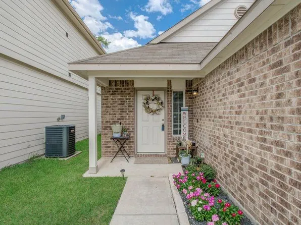 25416 Grotto Falls Ln, Montgomery, TX 77356