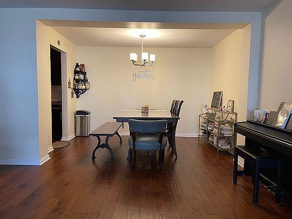 Dining Room 1/2