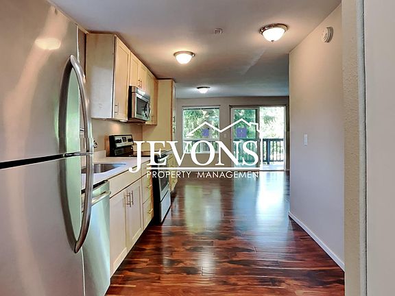 3rd image of 355 1st Ave NW #B