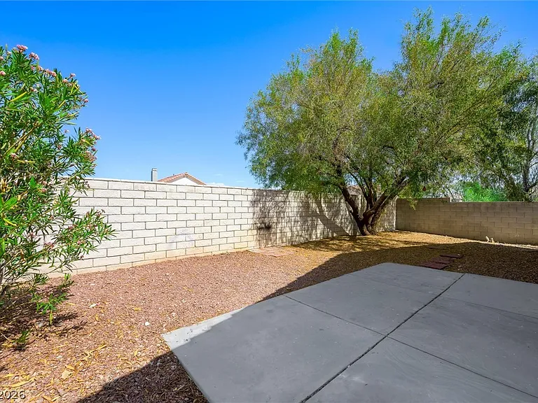 5618 Indian Springs St — Photo 35