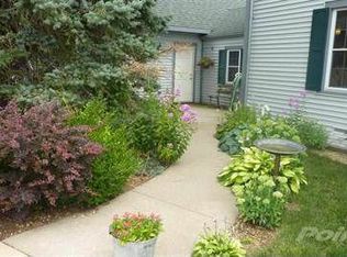 1530 Main St, Hazel Green, WI 53811