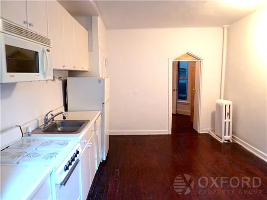 Rented by Oxford Property Group | media 12