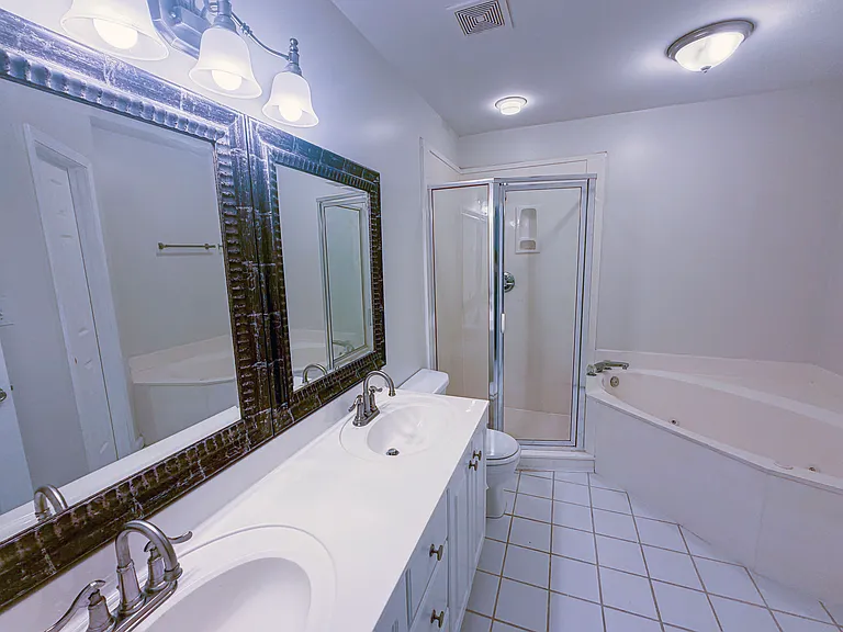 112 Sheffield Ct — Photo 16