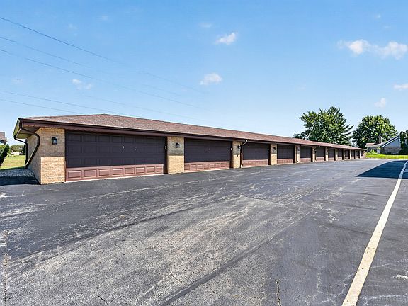 2nd image of 16107 Eagle Ridge Dr APT 3S
