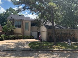 2002 Fernspray Ln, Houston, TX 77084