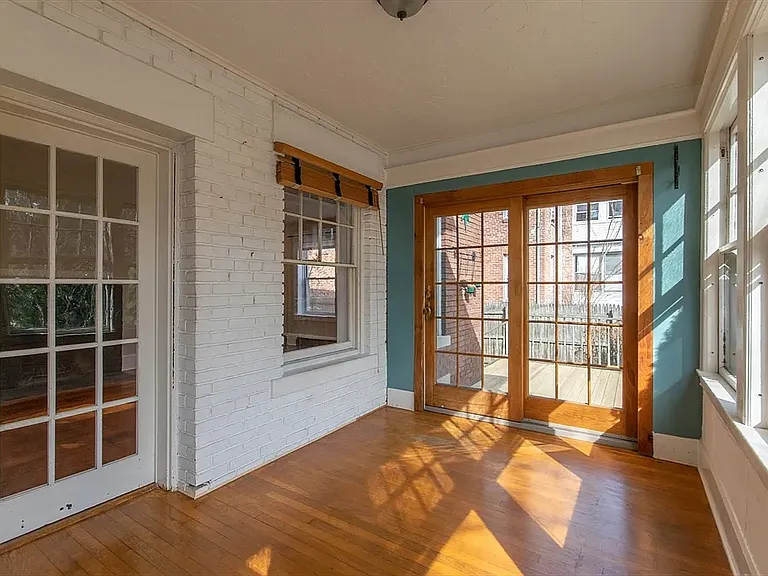 151 Allyn St #1 — Photo 6