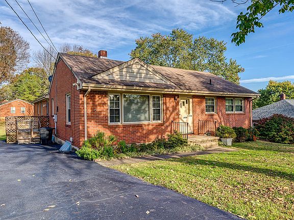 2nd image of 3604 Manassas Dr