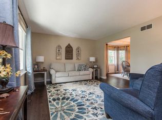 43 Brookshire Green St, Bloomington, IL