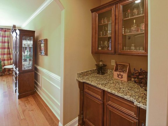 4th image of 355 Saunders Creek Cir