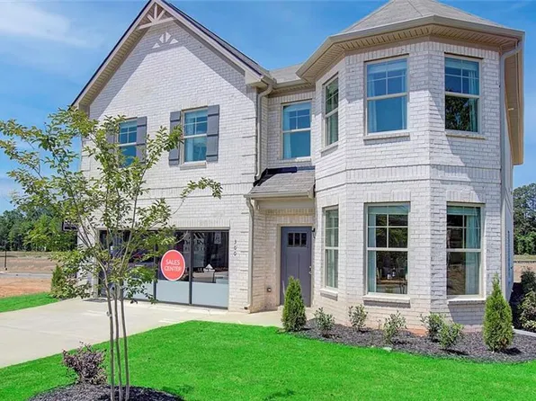 160 Jodi Pl, Locust Grove, GA 30248