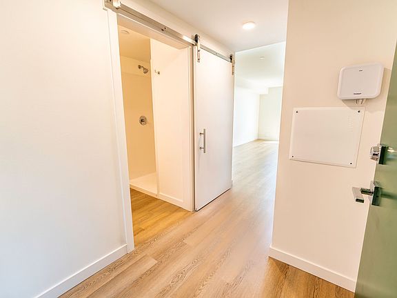 4th image of 4201 Stone Way N #217